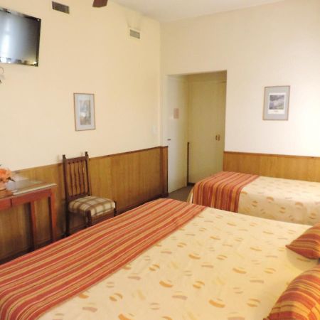 Hotel Galicia Trelew Eksteriør bilde