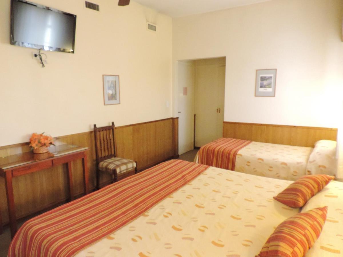 Hotel Galicia Trelew Eksteriør bilde