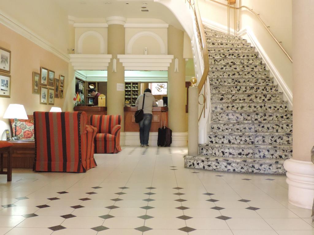 Hotel Galicia Trelew Eksteriør bilde